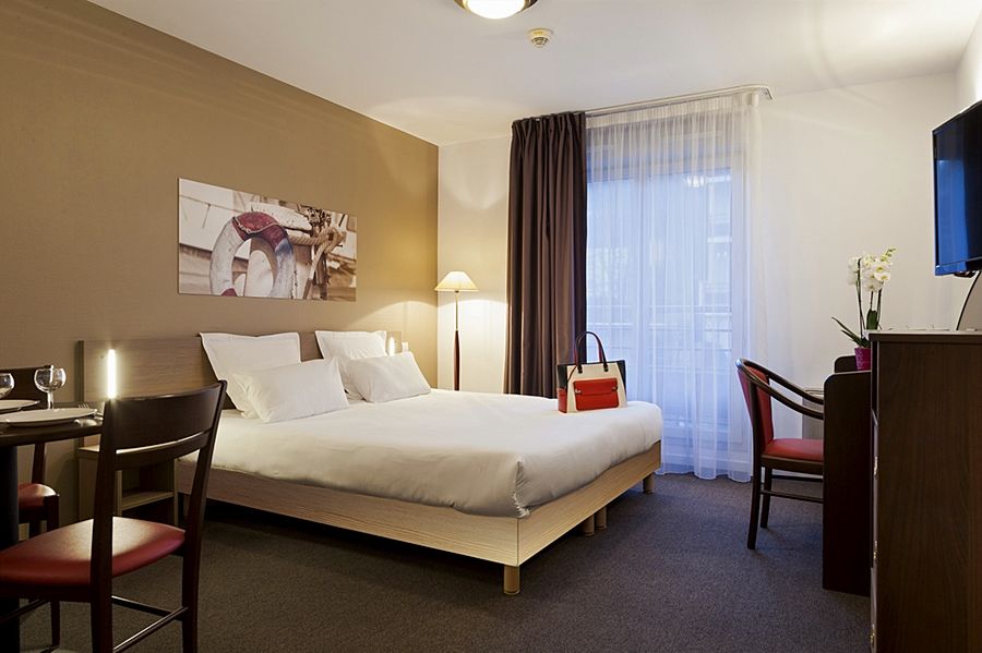 Comfort Suites Le-Port-Marly Paris Ouest 르포트말리 외부 사진