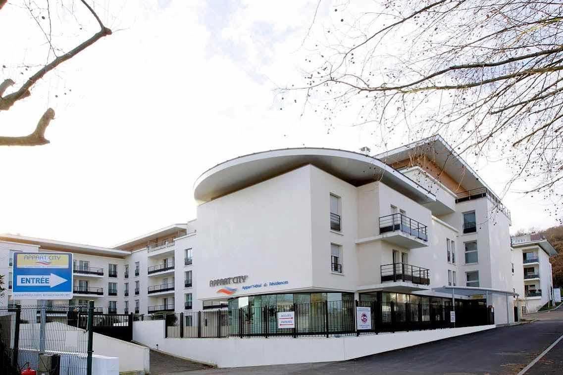 Comfort Suites Le-Port-Marly Paris Ouest 르포트말리 외부 사진