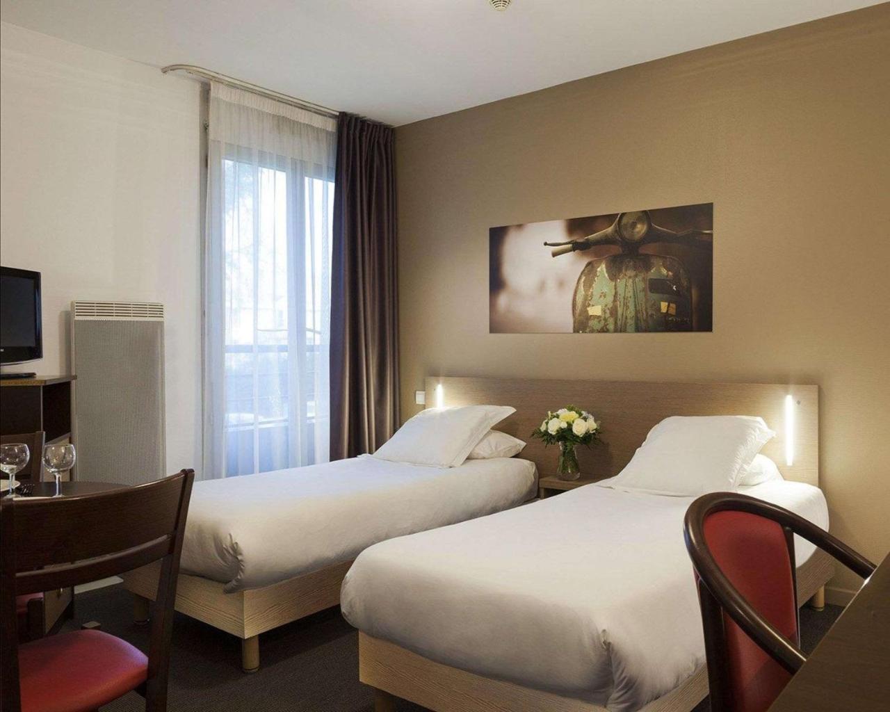 Comfort Suites Le-Port-Marly Paris Ouest 르포트말리 외부 사진
