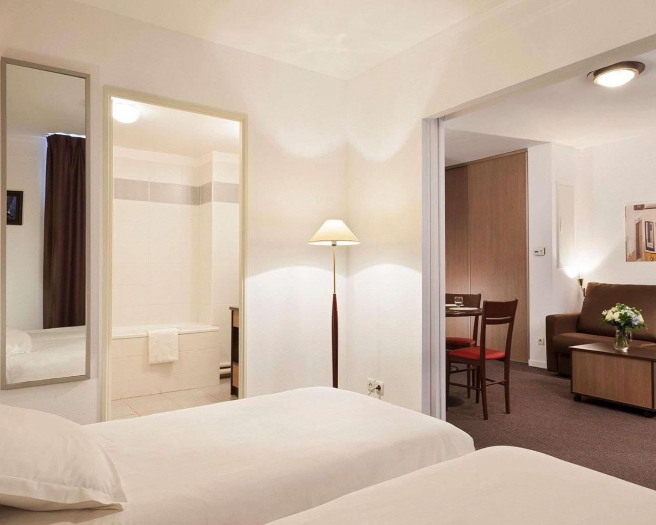 Comfort Suites Le-Port-Marly Paris Ouest 르포트말리 외부 사진