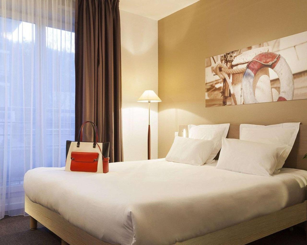 Comfort Suites Le-Port-Marly Paris Ouest 르포트말리 외부 사진