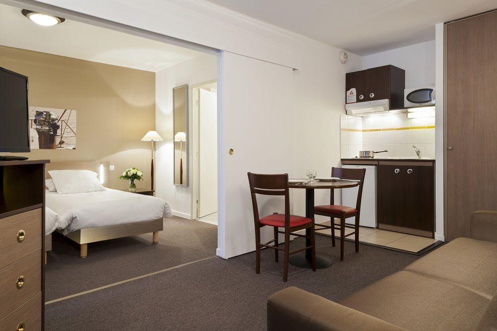 Comfort Suites Le-Port-Marly Paris Ouest 르포트말리 외부 사진