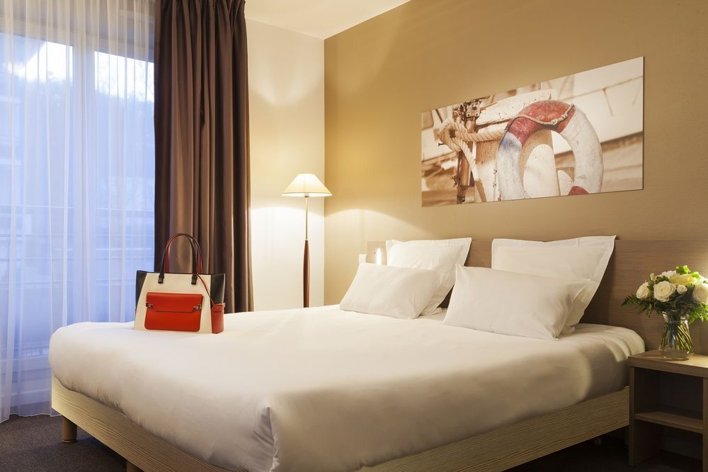 Comfort Suites Le-Port-Marly Paris Ouest 르포트말리 외부 사진