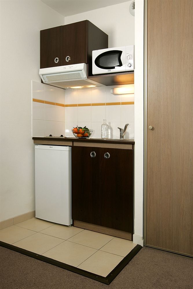 Comfort Suites Le-Port-Marly Paris Ouest 르포트말리 외부 사진